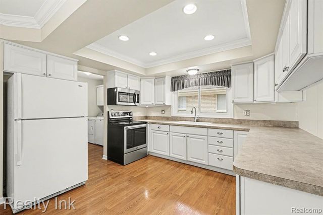 42235 Sycamore Drive, Sterling Heights, MI 48313