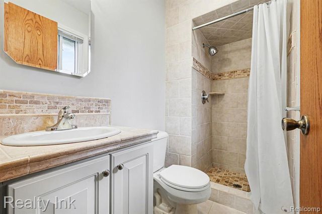 42235 Sycamore Drive, Sterling Heights, MI 48313