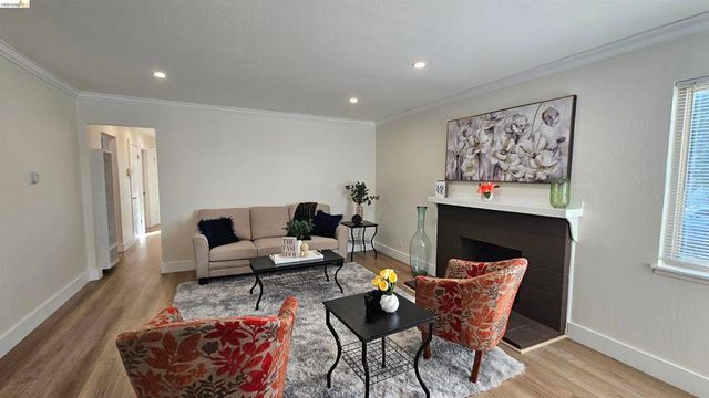 95 W Leland Rd, Pittsburg, CA 94565