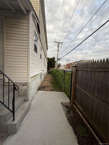 10492 129th Street, Richmond Hill S., NY 11419