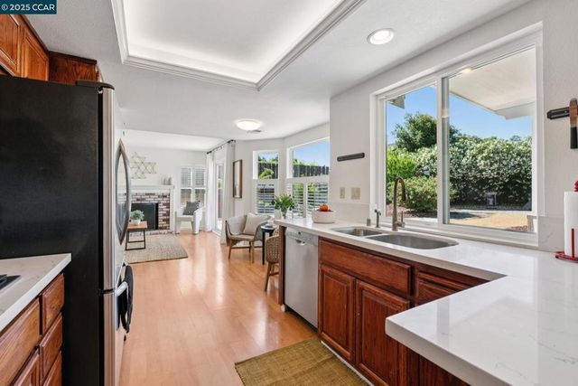 2817 Poulos Court, Pinole, CA 94564