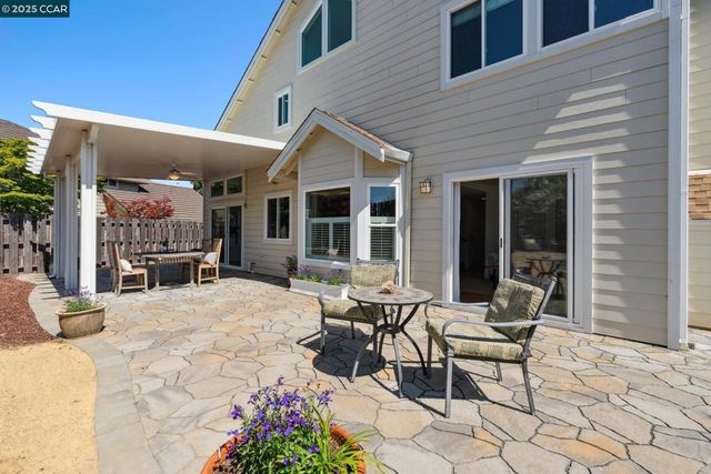 2817 Poulos Court, Pinole, CA 94564