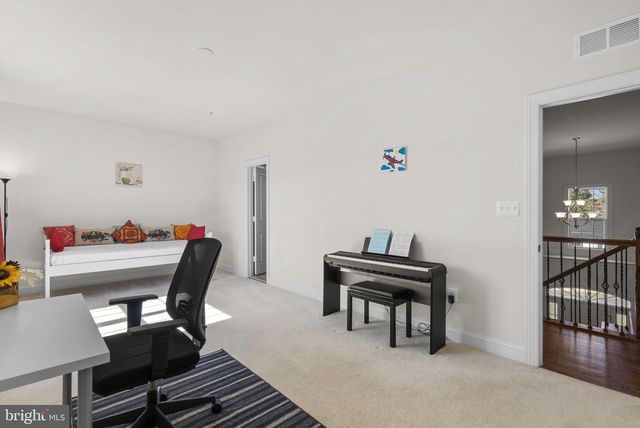 22403 NEWCUT RD, Clarksburg, MD 20871