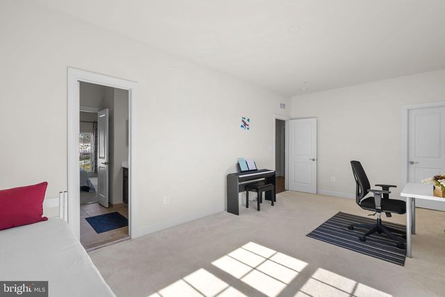 22403 NEWCUT RD, Clarksburg, MD 20871