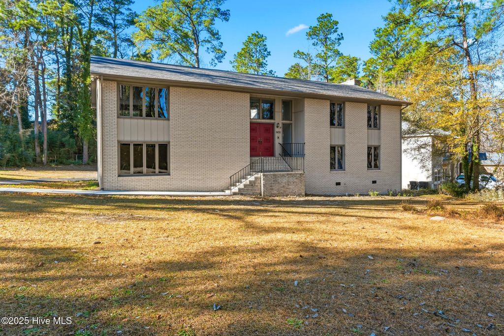 1431 Cumberland Circle, Rockingham, NC 28379