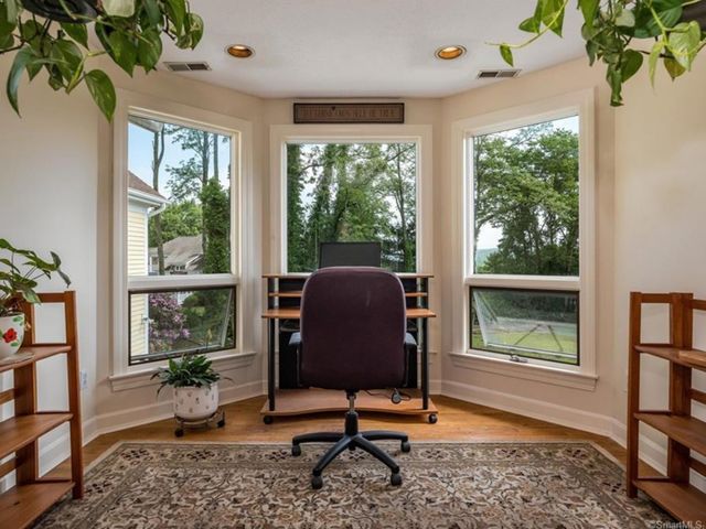 17 Lookout Hill, Essex, CT 06426