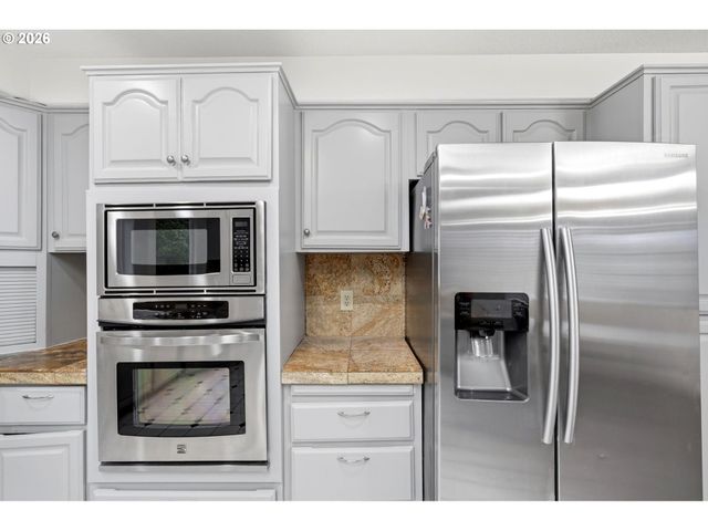 608 Ne 118TH Ave, Portland, OR 97220