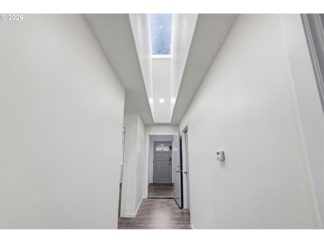 608 Ne 118TH Ave, Portland, OR 97220