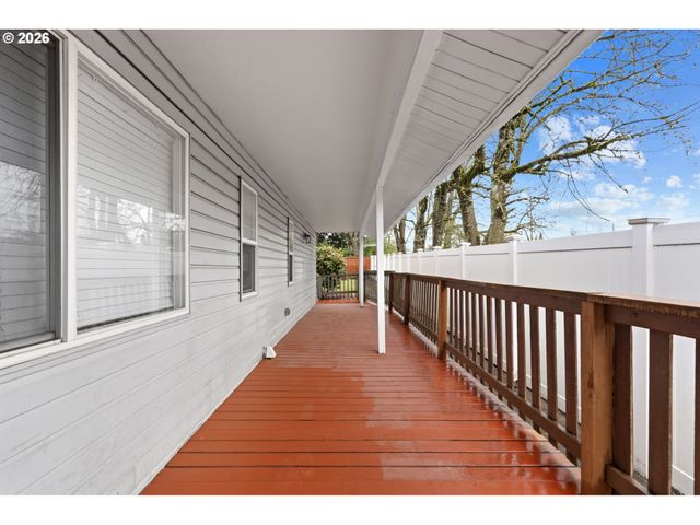 608 Ne 118TH Ave, Portland, OR 97220