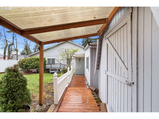 608 Ne 118TH Ave, Portland, OR 97220