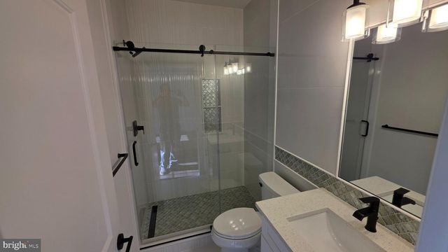 2101 VENEZIA AVE, Vineland, NJ 08361