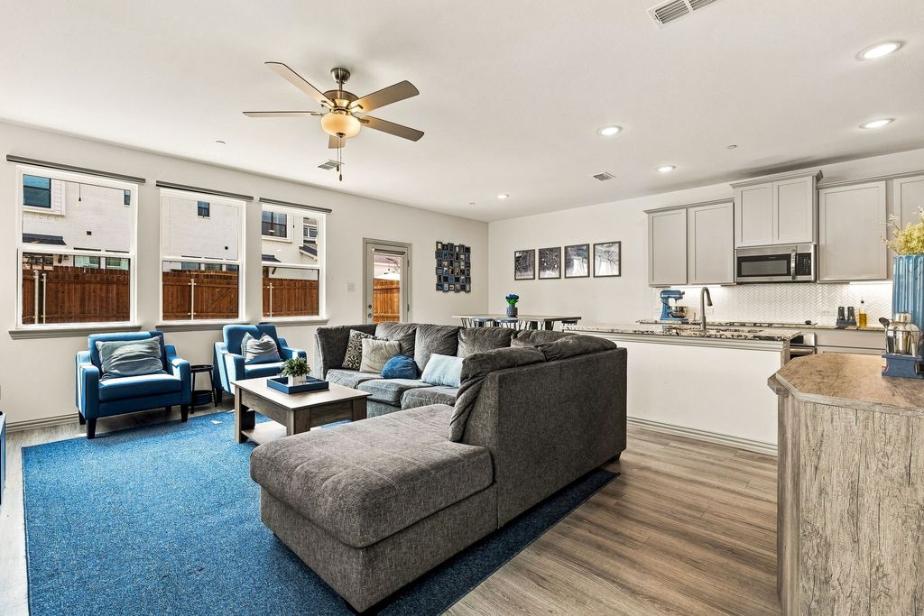 1126 Bowie Drive, Lewisville, TX 75077 — photo 5