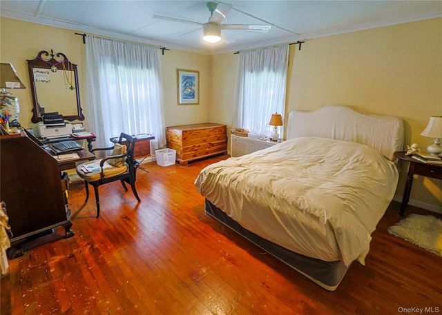 1085 Violet Avenue, Hyde Park, NY 12538