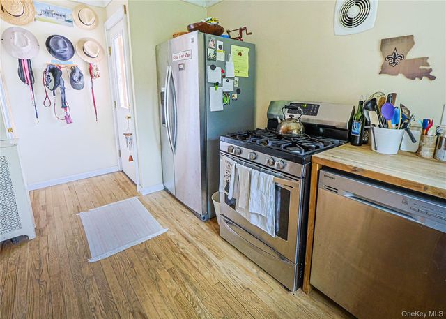 1085 Violet Avenue, Hyde Park, NY 12538