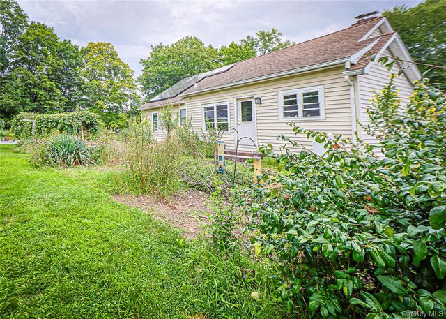 1085 Violet Avenue, Hyde Park, NY 12538
