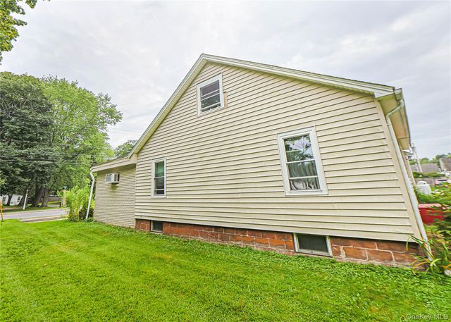 1085 Violet Avenue, Hyde Park, NY 12538