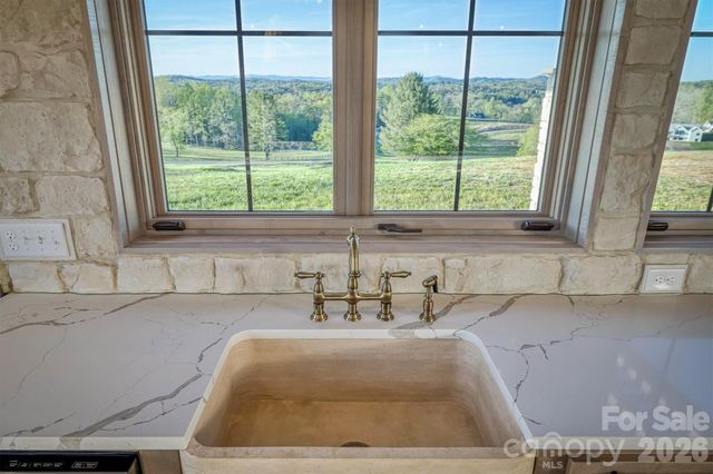 2013 Hitching Post Trail, Lenoir, NC 28645