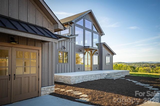 2013 Hitching Post Trail, Lenoir, NC 28645