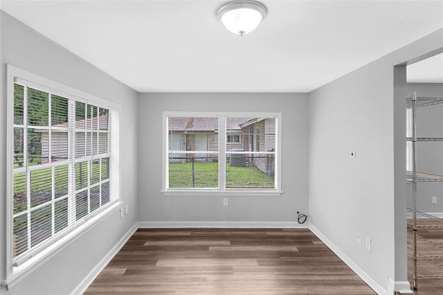 1104 Southampton Street, Angleton, TX 77515