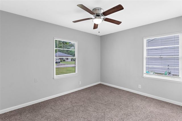 1104 Southampton Street, Angleton, TX 77515