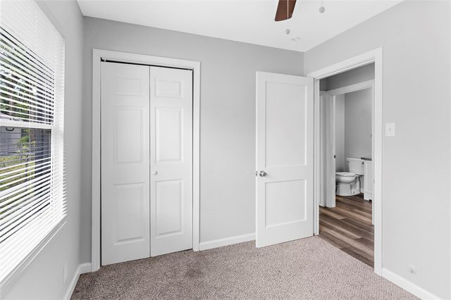 1104 Southampton Street, Angleton, TX 77515