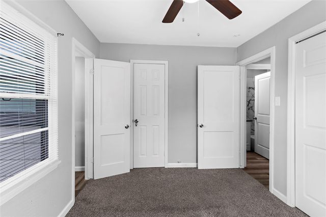 1104 Southampton Street, Angleton, TX 77515