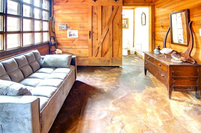 6504 Blue Water Court, Granbury, TX 76049