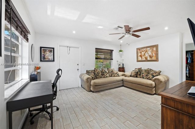 5120 SW 26th Ave 1-2, Dania Beach, FL 33312