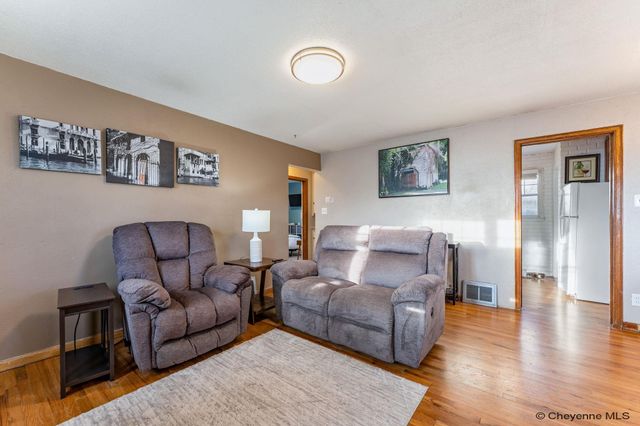 1851 E PERSHING BLVD, Cheyenne, WY 82001