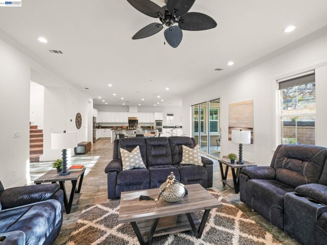 2094 Elderberry Dr, San Ramon, CA 94582