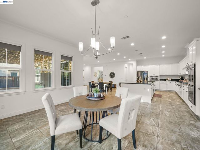 2094 Elderberry Dr, San Ramon, CA 94582