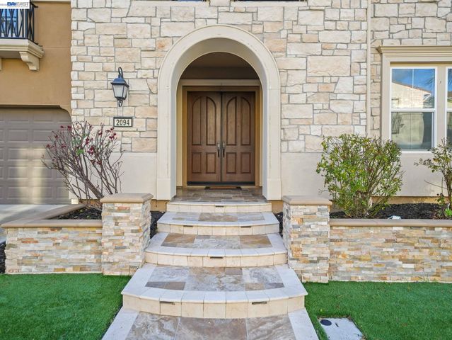 2094 Elderberry Dr, San Ramon, CA 94582