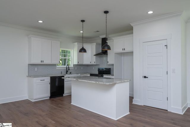 103 Cedar Falls Road, Fountain Inn, SC 29644