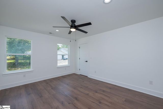 103 Cedar Falls Road, Fountain Inn, SC 29644
