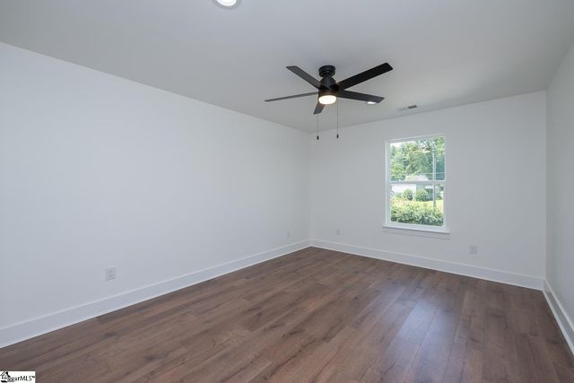 103 Cedar Falls Road, Fountain Inn, SC 29644