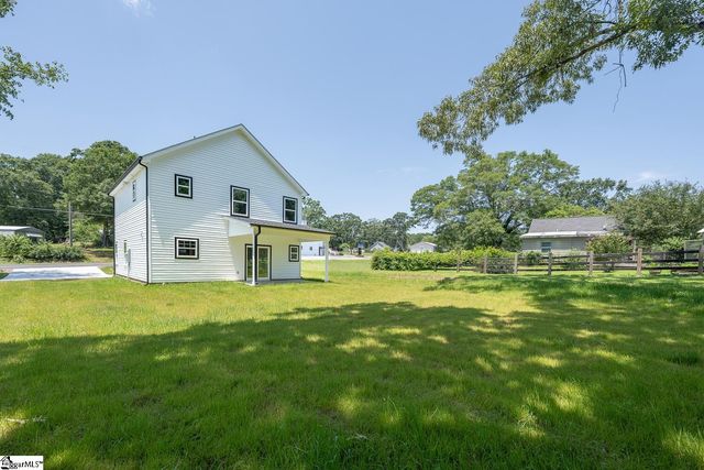103 Cedar Falls Road, Fountain Inn, SC 29644