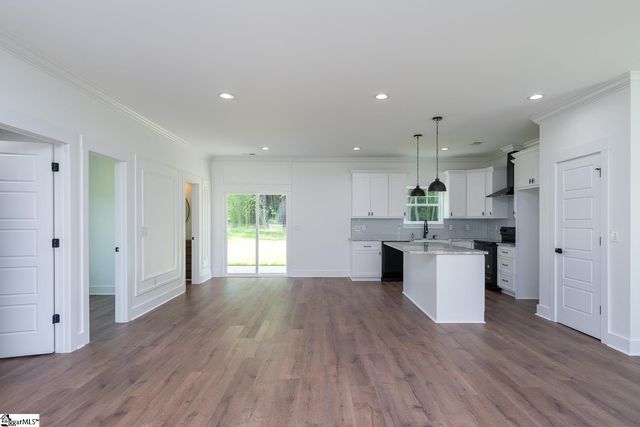 103 Cedar Falls Road, Fountain Inn, SC 29644
