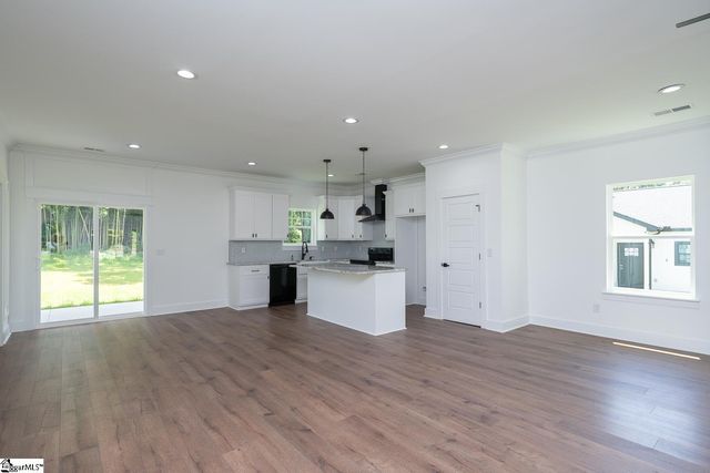103 Cedar Falls Road, Fountain Inn, SC 29644