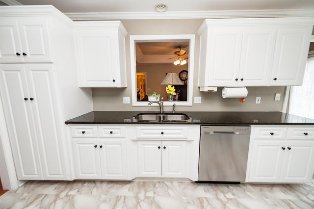 173 Bradford Crossing Drive, Roebuck, SC 29376