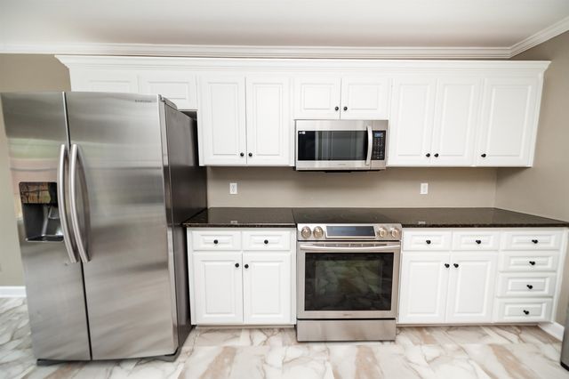 173 Bradford Crossing Drive, Roebuck, SC 29376