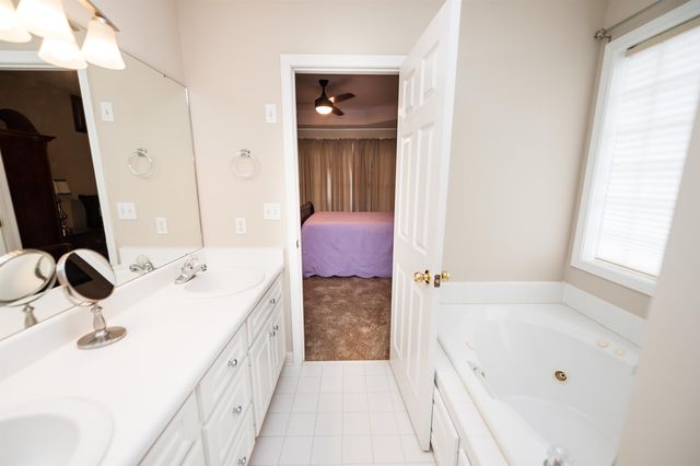 173 Bradford Crossing Drive, Roebuck, SC 29376