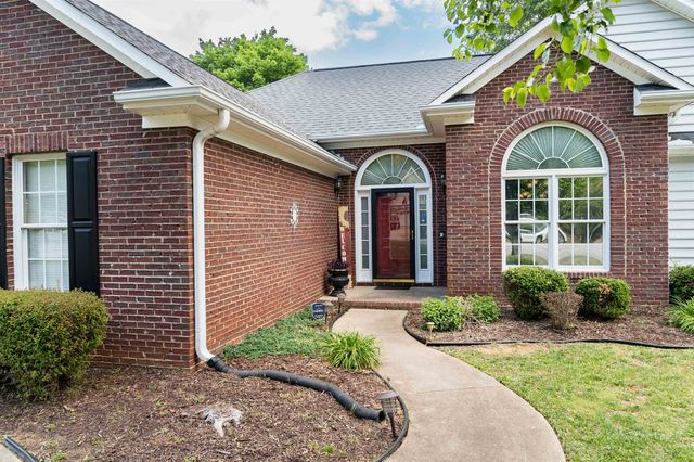 173 Bradford Crossing Drive, Roebuck, SC 29376
