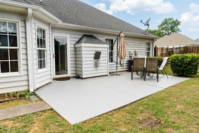 173 Bradford Crossing Drive, Roebuck, SC 29376