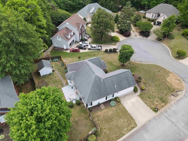 173 Bradford Crossing Drive, Roebuck, SC 29376