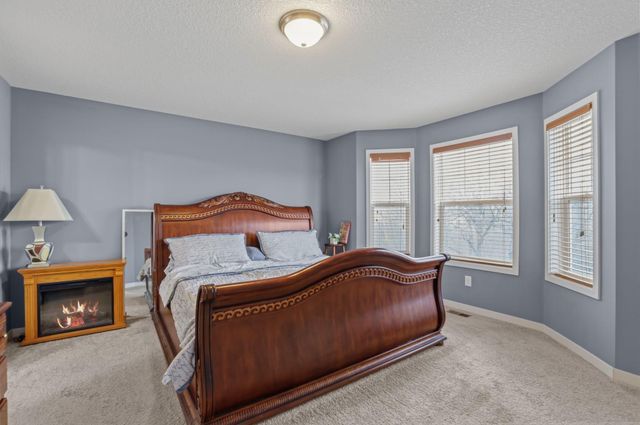 11920 Emery Village Drive N, Champlin, MN 55316