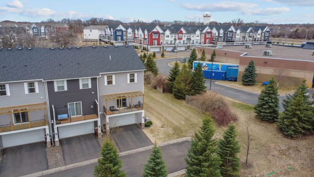 11920 Emery Village Drive N, Champlin, MN 55316