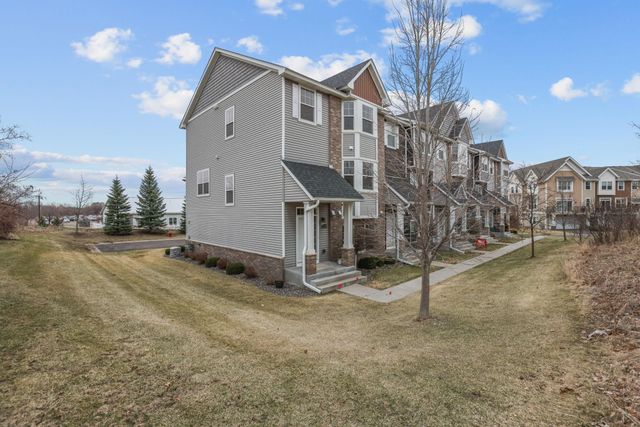 11920 Emery Village Drive N, Champlin, MN 55316