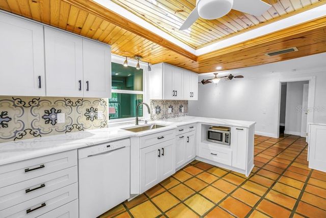 11174 90TH TERRACE, Seminole, FL 33772