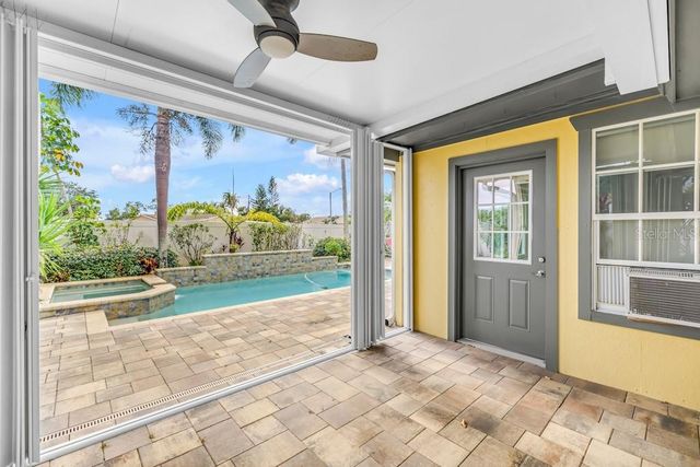 11174 90TH TERRACE, Seminole, FL 33772