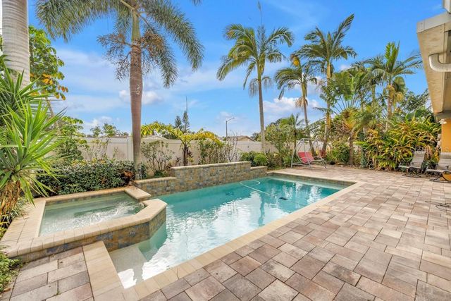 11174 90TH TERRACE, Seminole, FL 33772